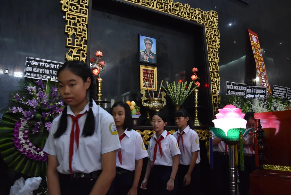 Lễ viếng phi công huyền thoại Nguyễn Văn Bảy ảnh 3