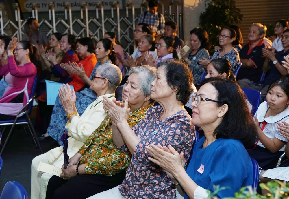 Đoàn kết, cùng nhau làm cho cuộc sống tốt đẹp hơn ảnh 1 Đoàn kết, cùng nhau làm cho cuộc sống tốt đẹp hơn ảnh 1