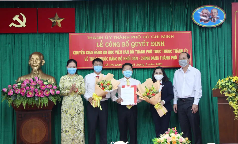 Chuyển giao Đảng bộ Học viện Cán bộ TP về Đảng bộ Khối Dân - Chính - Đảng ảnh 2 Chuyển giao Đảng bộ Học viện Cán bộ TP về Đảng bộ Khối Dân - Chính - Đảng ảnh 2