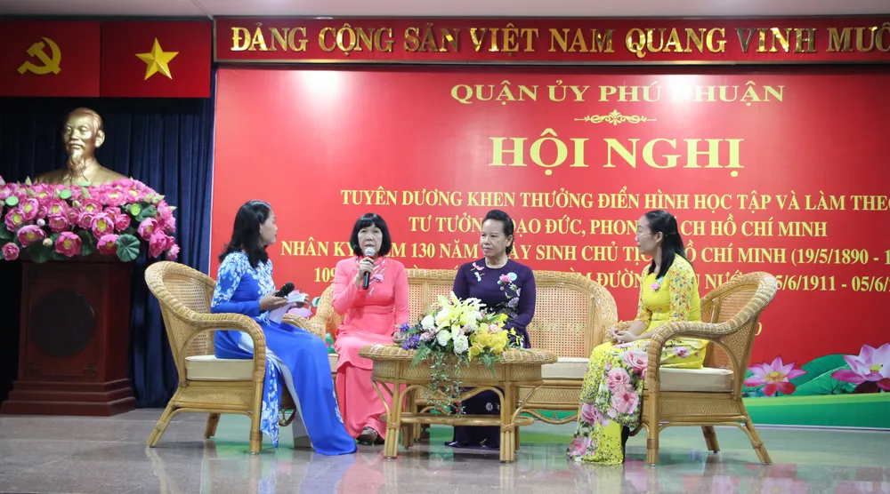 Quận Phú Nhuận báo công dâng Bác và tuyên dương điển hình học Bác ảnh 2