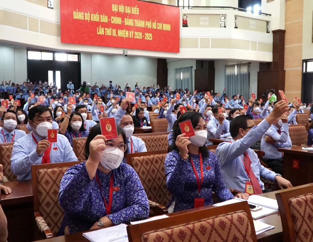 Đảng bộ Khối Dân – Chính – Đảng đóng góp quan trọng thực hiện thắng lợi nhiệm vụ chính trị của Đảng bộ TPHCM ảnh 11