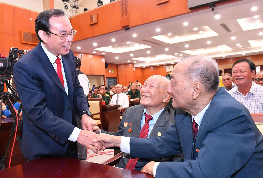 Phát huy tinh thần Nam Kỳ khởi nghĩa, xây dựng TPHCM xứng đáng là Thành phố mang tên Bác ảnh 4 Phát huy tinh thần Nam Kỳ khởi nghĩa, xây dựng TPHCM xứng đáng là Thành phố mang tên Bác ảnh 4