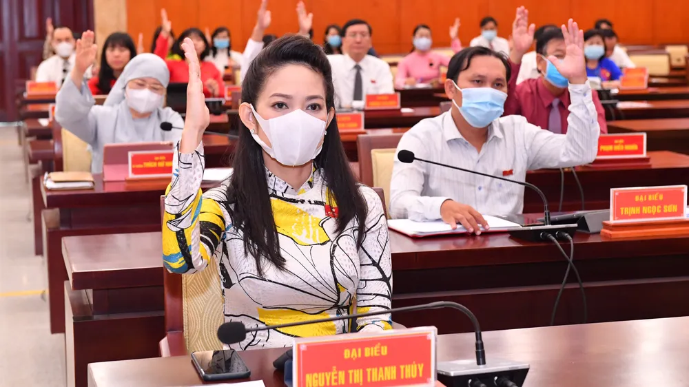 TPHCM thu ngân sách năm 2021 gần 365.000 tỷ đồng ảnh 1 TPHCM thu ngân sách năm 2021 gần 365.000 tỷ đồng ảnh 1