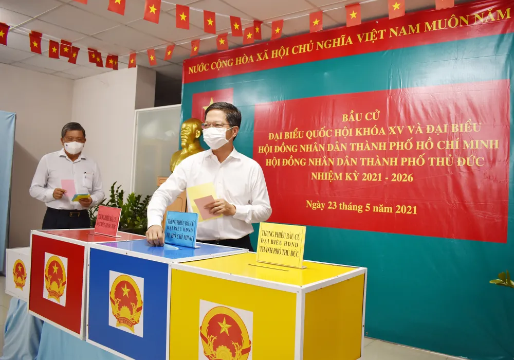 Cử tri TPHCM bỏ phiếu chọn đại biểu Quốc hội và đại biểu HĐND các cấp ảnh 10