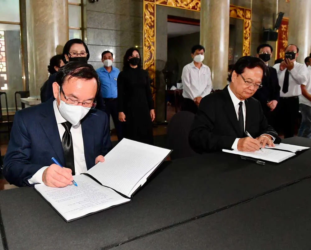 Lễ viếng đồng chí Ngô Thị Huệ - phu nhân cố Tổng Bí thư Nguyễn Văn Linh ảnh 7