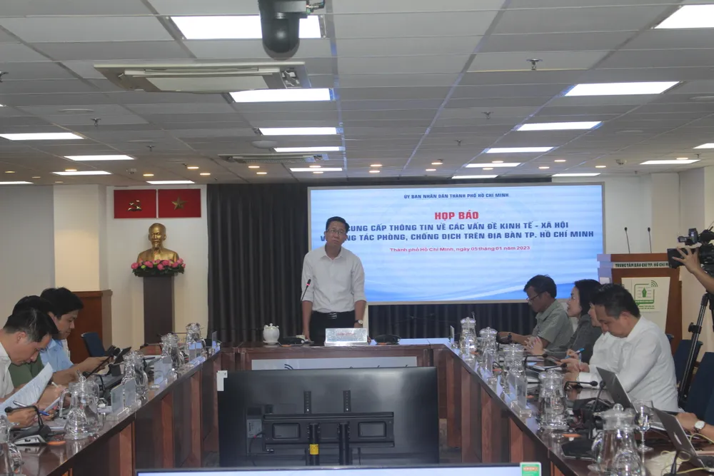 Đây là buổi họp báo thường kỳ hàng tuần mà TPHCM đều đặn tổ chức suốt hơn một năm qua