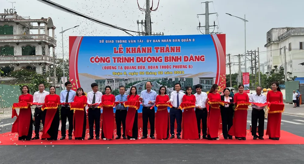 Lãnh đạo TPHCM và Sở GTVT, quận 8 cắt băng khánh thành đường Bình Đăng Lãnh đạo TPHCM và Sở GTVT, quận 8 cắt băng khánh thành đường Bình Đăng