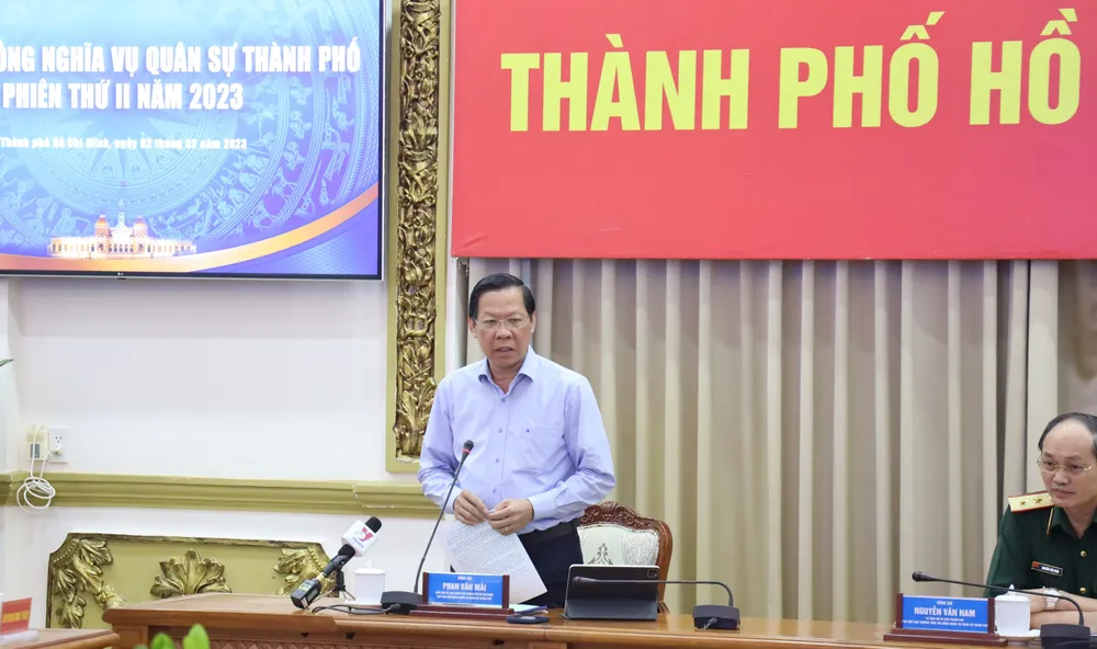 Chủ tịch UBND TPHCM Phan Văn Mãi phát biểu tại phiên họp Chủ tịch UBND TPHCM Phan Văn Mãi phát biểu tại phiên họp