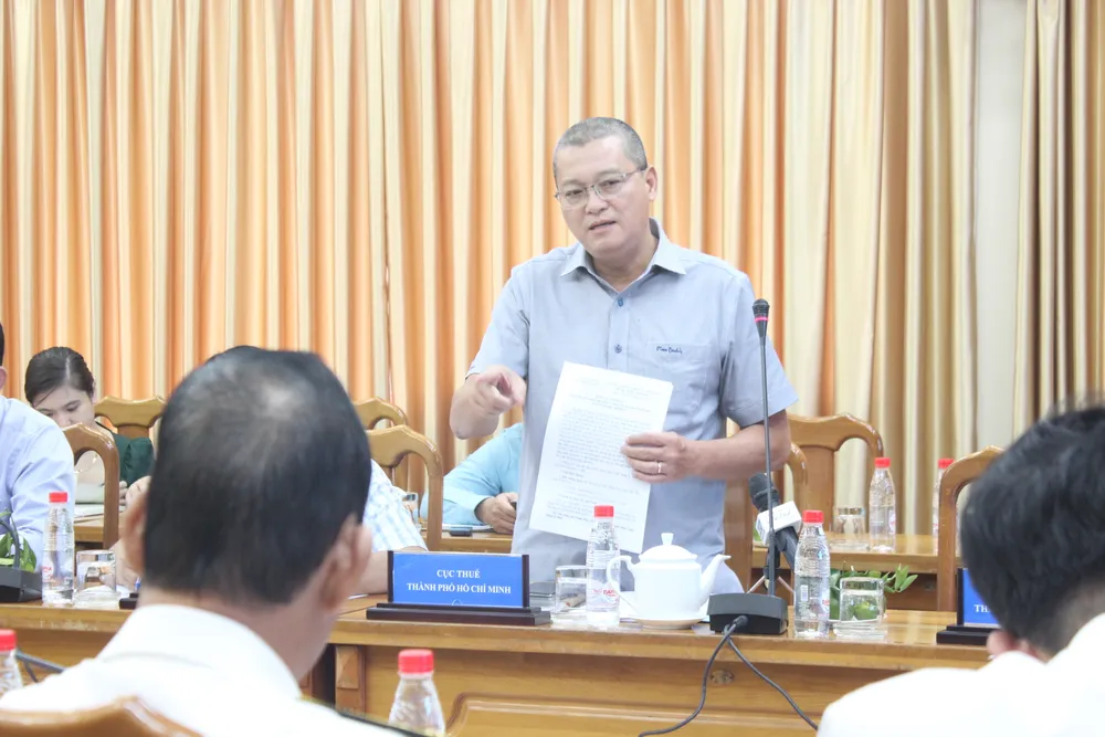 Đại diện Cục Thuế TPHCM phát biểu tại buổi giám sát. Ảnh: M.HOA Đại diện Cục Thuế TPHCM phát biểu tại buổi giám sát. Ảnh: M.HOA