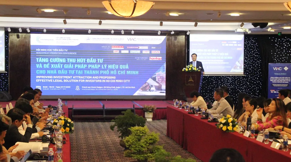 Một chương trình về giải pháp pháp lý cho doanh nghiệp được tổ chức tại TPHCM đầu tháng 7-2023. Ảnh: MAI HOA