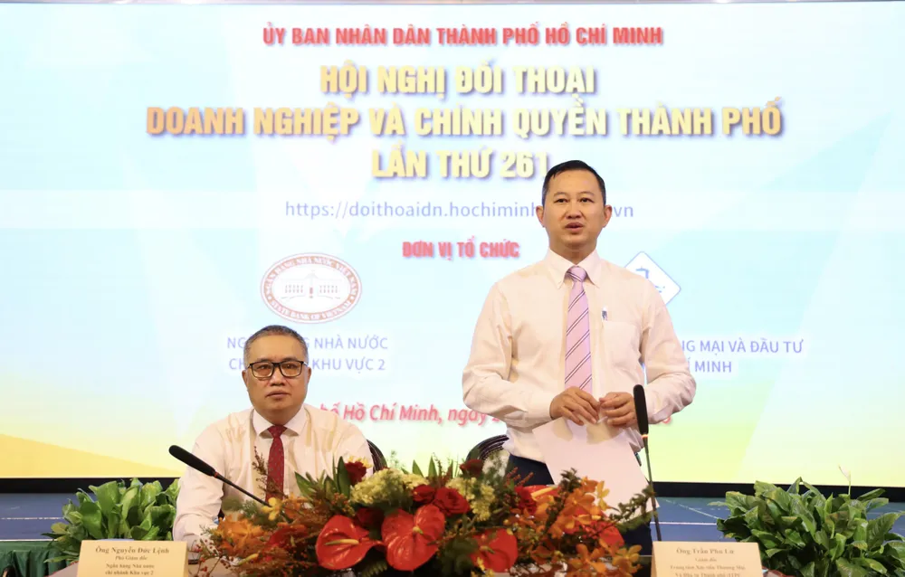 Giám đốc ITPC Trần Phú Lữ phát biểu tại hội nghị đối thoại Ông Trần Phú Lữ, GĐ ITPC (đang phát biểu).jpg