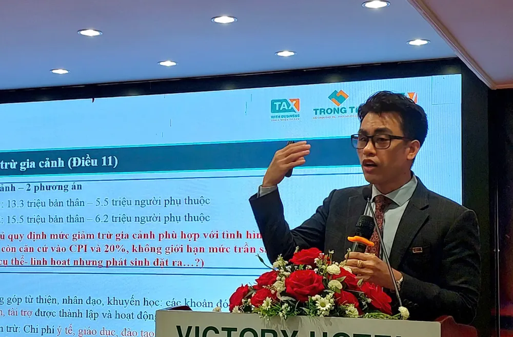 Hội nghị ghi nhận nhiều ý kiến chuyên gia với nhiều đề xuất tâm huyết 3ab4616bf3f17aaf23e0.jpg