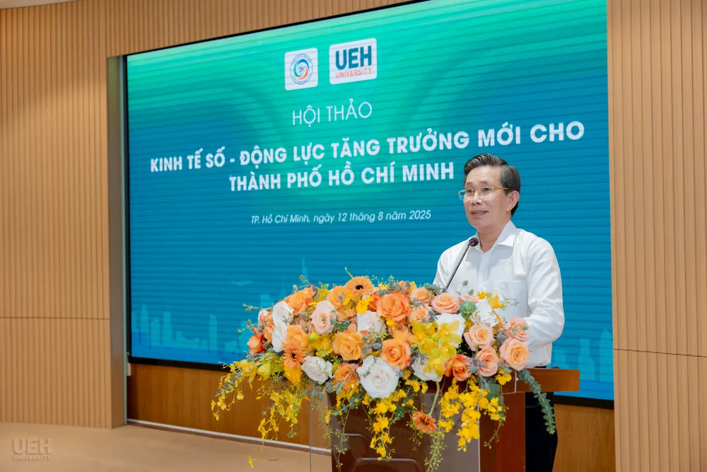 GS-TS Sử Đình Thành phát biểu tại hội thảo ZAN_0551.jpg