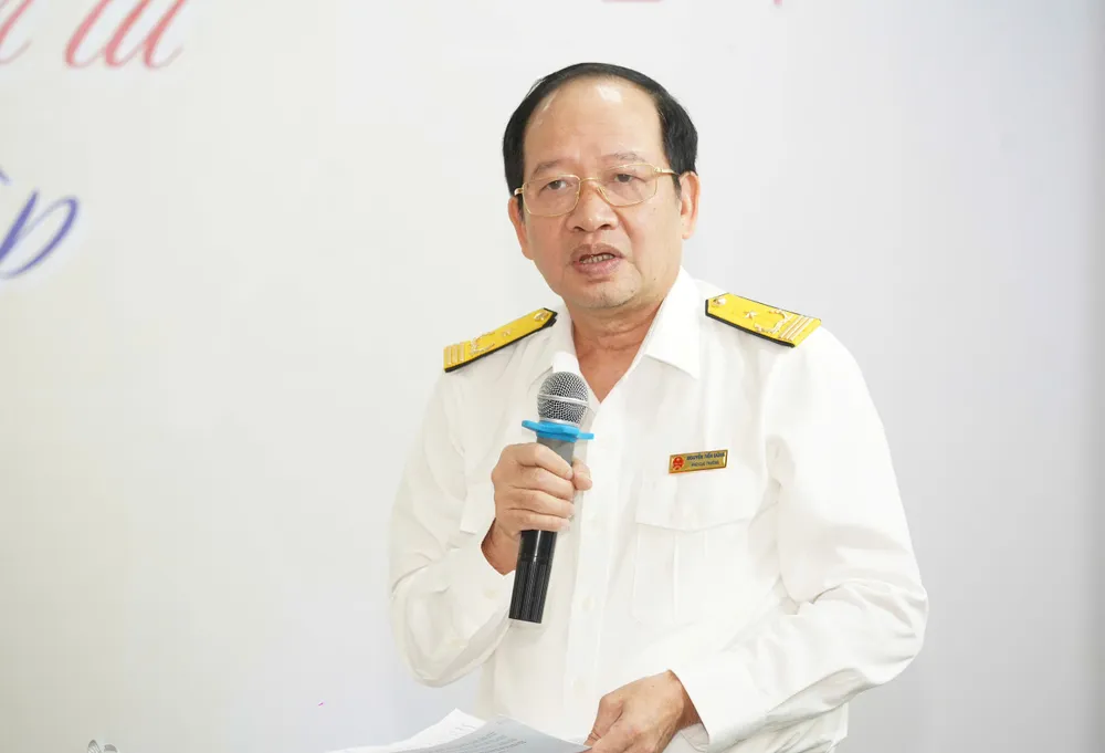 Phó trưởng Thuế TPHCM Nguyễn Tiến Dũng trả lời ý kiến tại tọa đàm ceaf523b0ed98687dfc8.jpg
