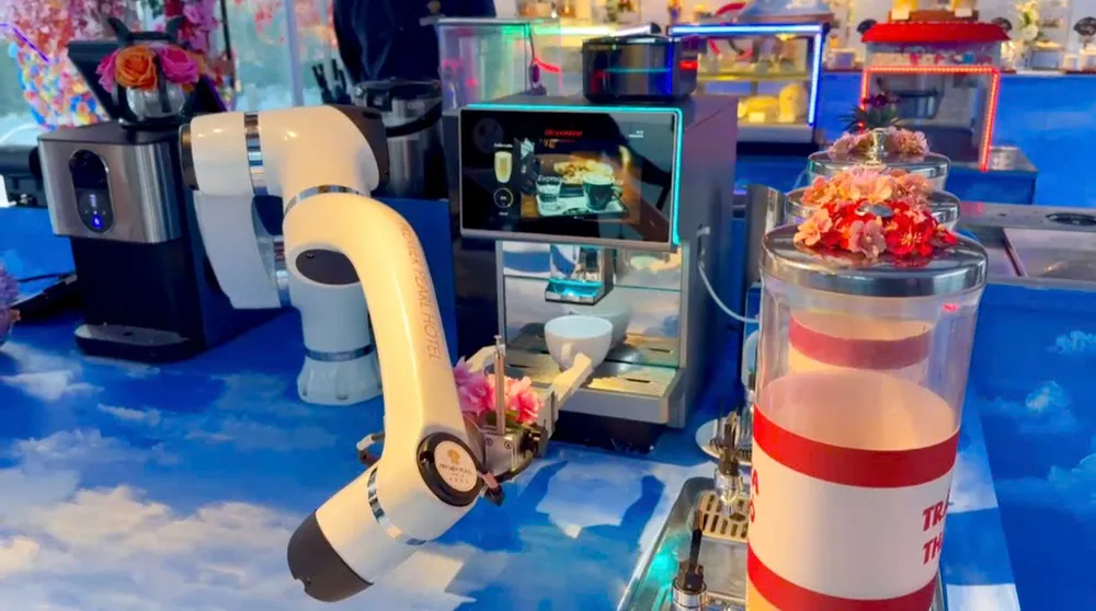 Cánh tay robot vận hành nhiều thao tác với độ chính xác cao z7114675678312_4c242a5dffc3c5040aae3eae8ab0a458.jpg