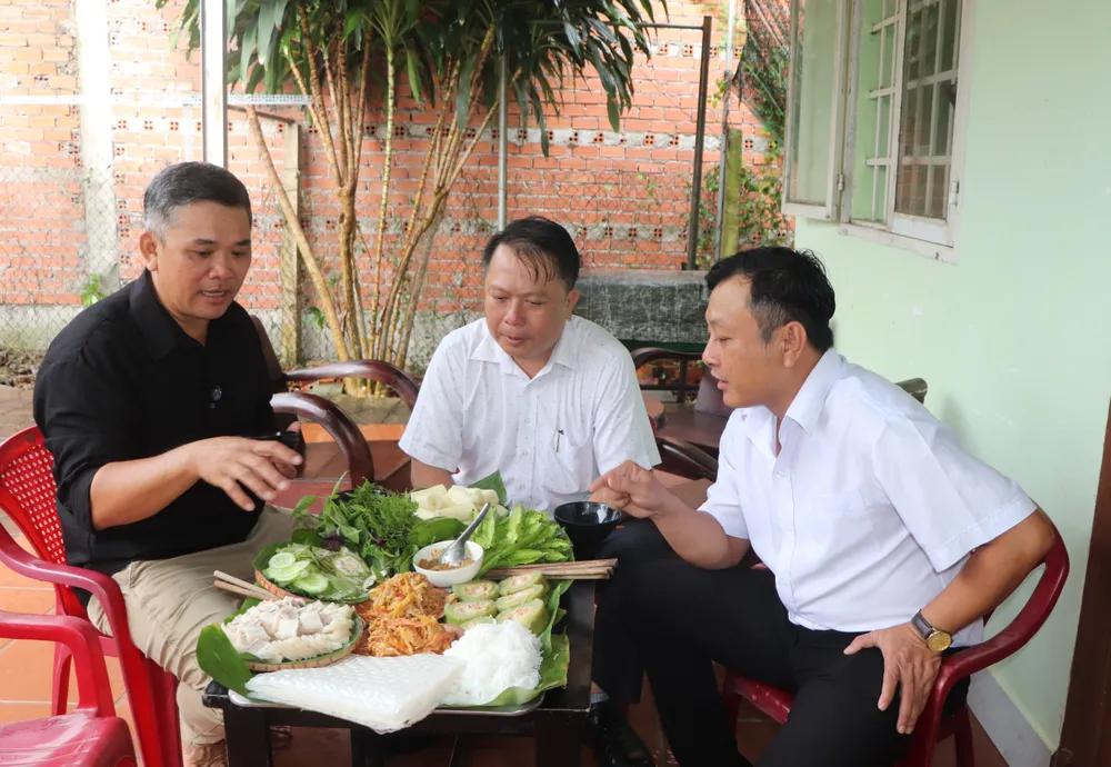 mam bam hoa long - 7.jpg