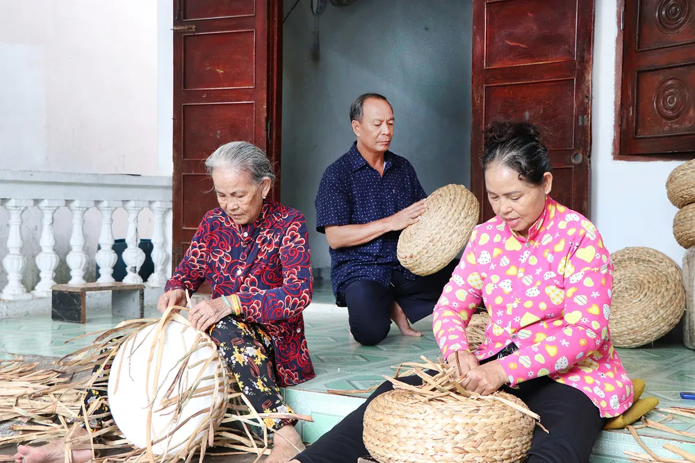 dan luc binh - 11.jpg