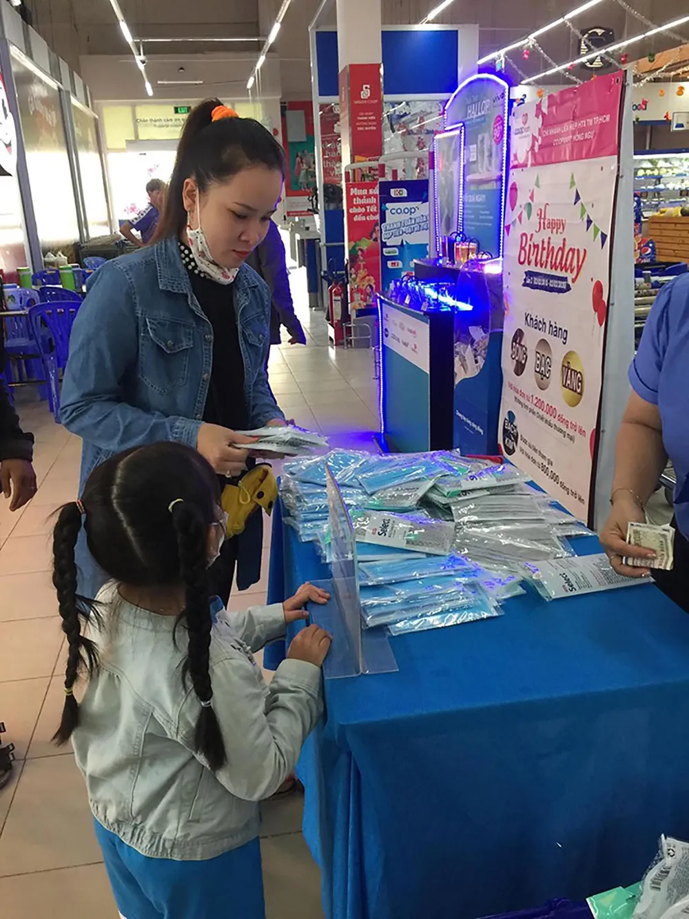 Đẩy mạnh sản xuất khẩu trang y tế và kháng khuẩn ảnh 1 Đẩy mạnh sản xuất khẩu trang y tế và kháng khuẩn ảnh 1