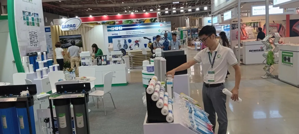 Doanh nghiệp tham gia trưng bày sản phẩm tại triển lãm