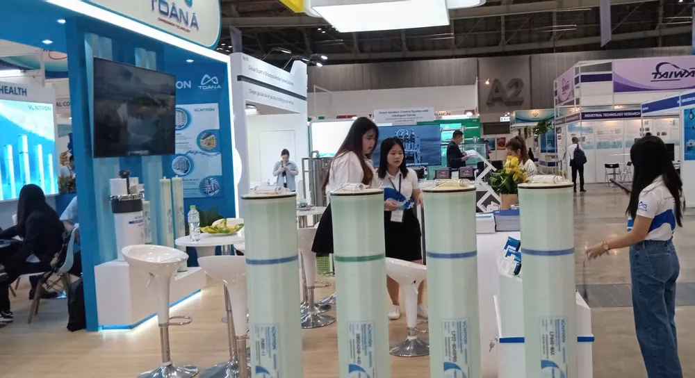Doanh nghiệp trưng bày sản phẩm tại triển lãm. Ảnh: MINH HẢI gen-n-z7142912582309_71952a5867fc186905f4277553c4f072.jpg