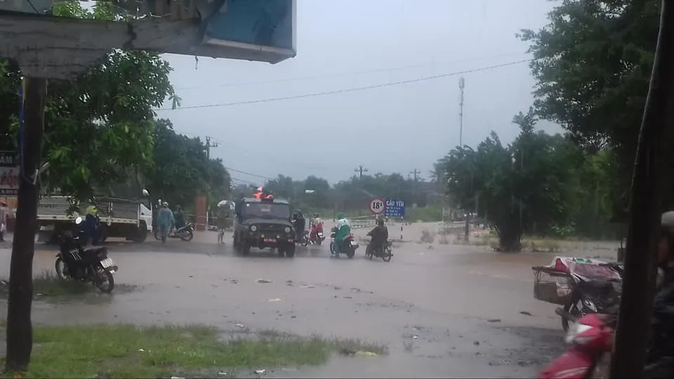 Mưa lớn, nhiều địa phương ở Đắk Lắk bị cô lập, phải di dời dân ảnh 2 Mưa lớn, nhiều địa phương ở Đắk Lắk bị cô lập, phải di dời dân ảnh 2