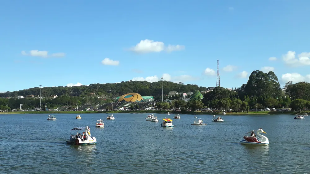 Đà Lạt nhộn nhịp khách du xuân ảnh 3