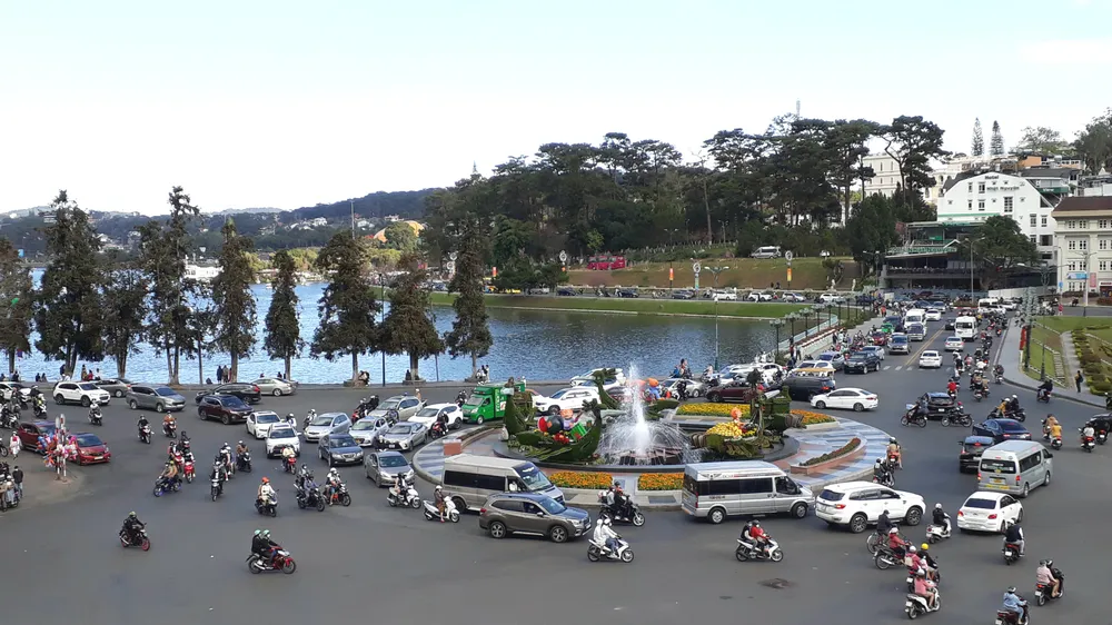 Đà Lạt nhộn nhịp khách du xuân ảnh 1