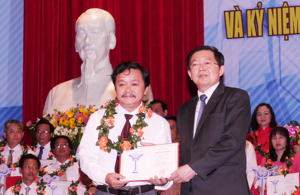 Tôn vinh 62 trí thức tiêu biểu về KH-CN tại Bình Định ảnh 3 Tôn vinh 62 trí thức tiêu biểu về KH-CN tại Bình Định ảnh 3