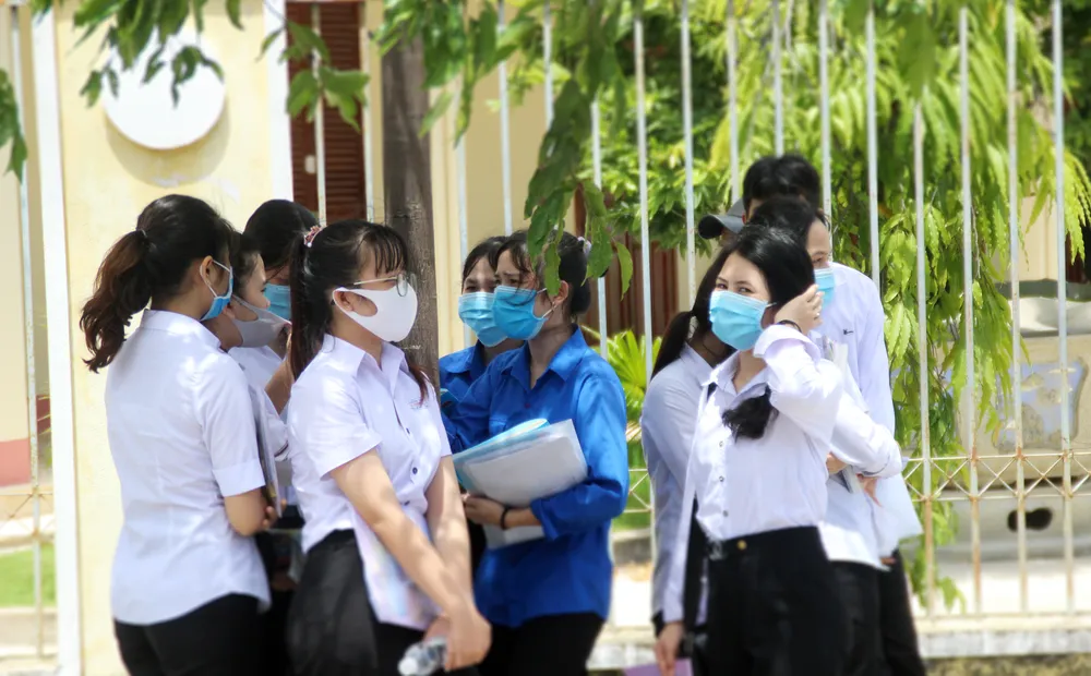 Thí sinh miền Trung đánh giá đề Sinh học và GD-CD thiết thực ảnh 5