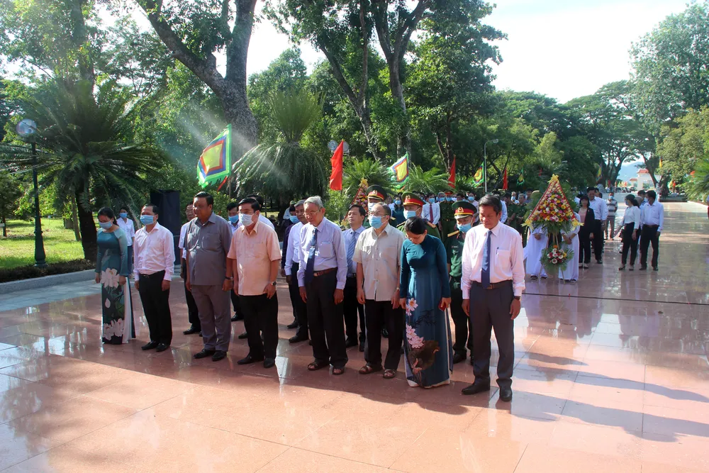 Bình Định tổ chức lễ giỗ Hoàng đế Quang Trung ảnh 2