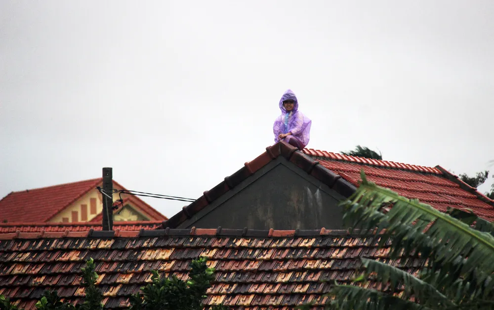 Người dân Lệ Thủy kiệt quệ vì lũ ảnh 9