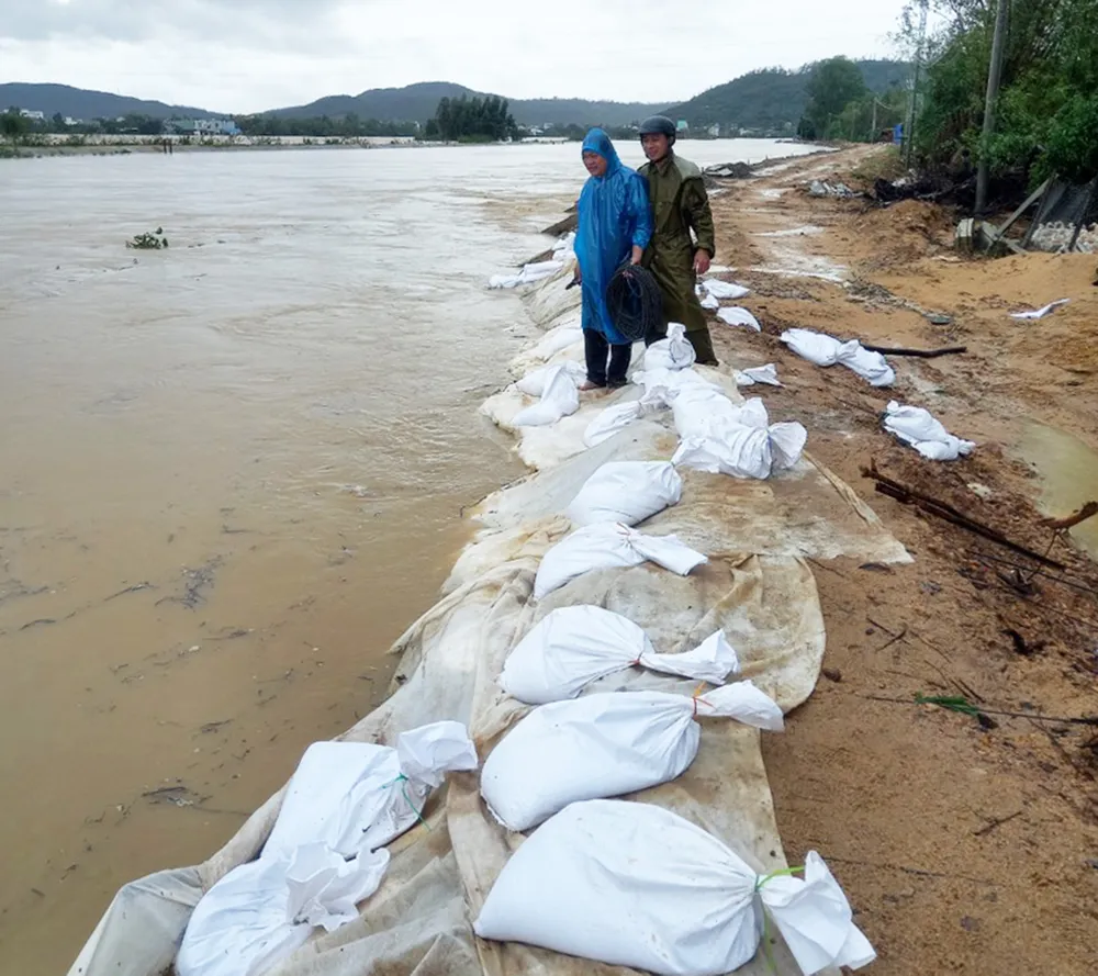 4 người thiệt mạng, hàng chục nghìn ngôi nhà bị ngập, sập, lũ cuốn ảnh 10 4 người thiệt mạng, hàng chục nghìn ngôi nhà bị ngập, sập, lũ cuốn ảnh 10