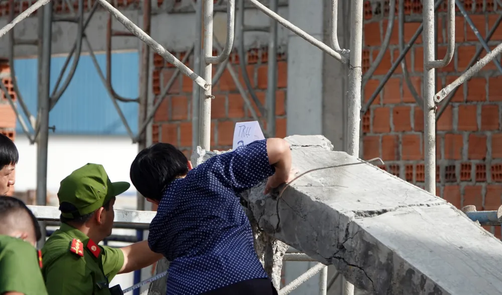 Sập công trình khiến 5 người chết, 6 người nhập viện: Bí thư Tỉnh ủy Bình Định đề nghị sớm khởi tố vụ án ảnh 8