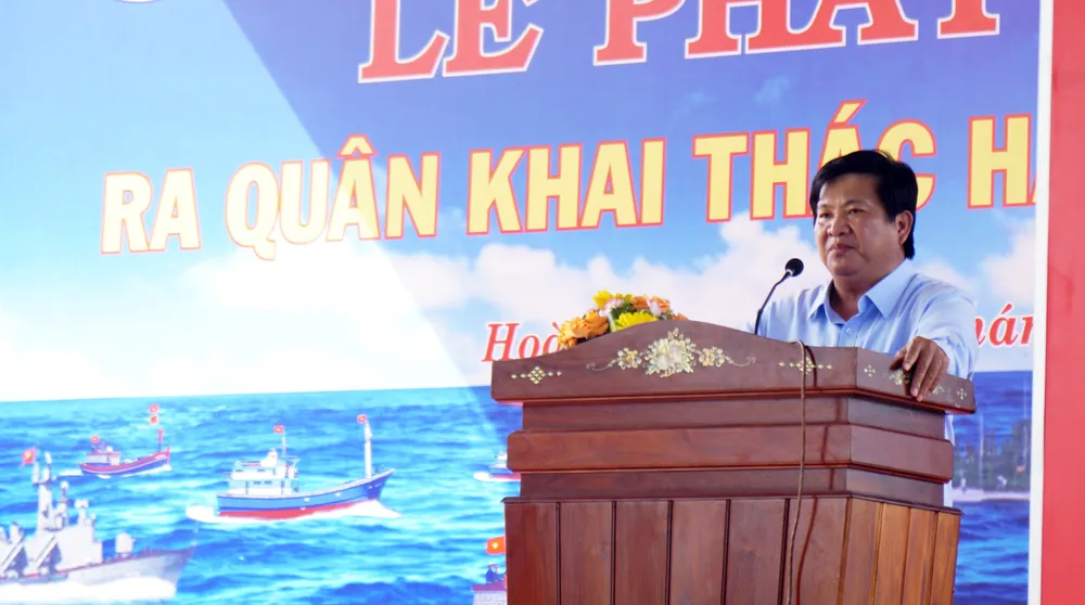 Lãnh đạo Sở NN-PTNT tỉnh Bình Định phát động lễ ra khơi