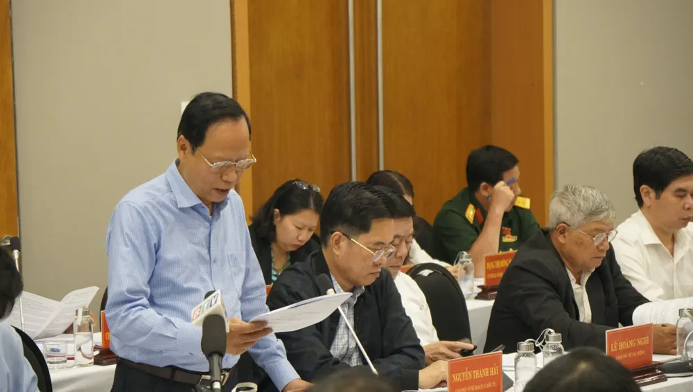 Lãnh đạo Sở LĐ-TB-XH báo cáo, giải trình