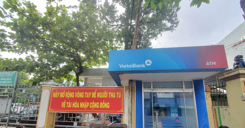 Trụ ATM đặt trong khu đất công trụ sở UBND phường Ngô Mây, TP Quy Nhơn