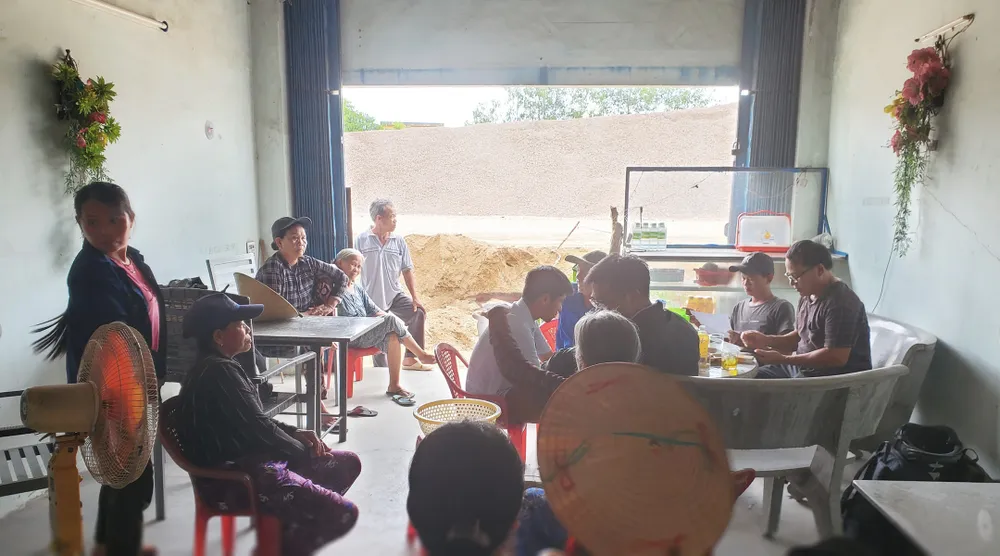 Cuối tháng 4-2023, chủ đầu tư cam kết sẽ giải phóng, bồi thường 7 hộ dân bên cầu Ba La