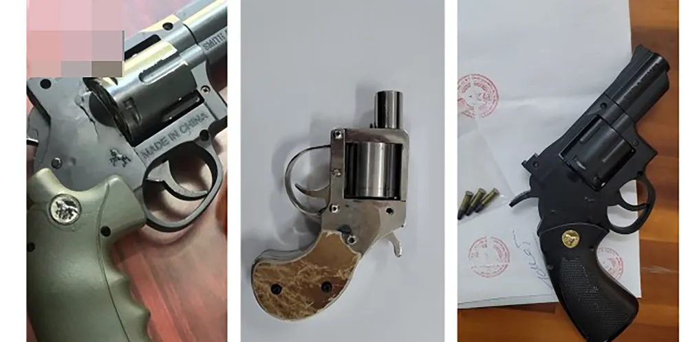 Tang vật thu giữ trong quá trình điều tra, bắt kẻ cầm đầu đường dây. Ảnh: PA09 - Công an tỉnh Bình Định