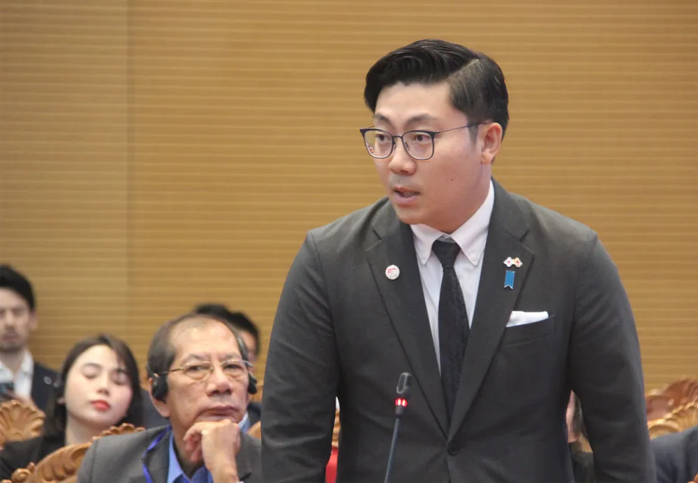 Đại diện nhà đầu tư Nhật Bản nêu ý kiến Đại diện nhà đầu tư Nhật Bản nêu ý kiến