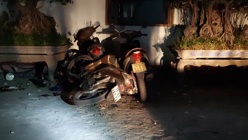 Nhiều vật dụng, phương tiện hư hại sau vụ nổ bình oxy Nhiều vật dụng, phương tiện hư hại sau vụ nổ bình oxy