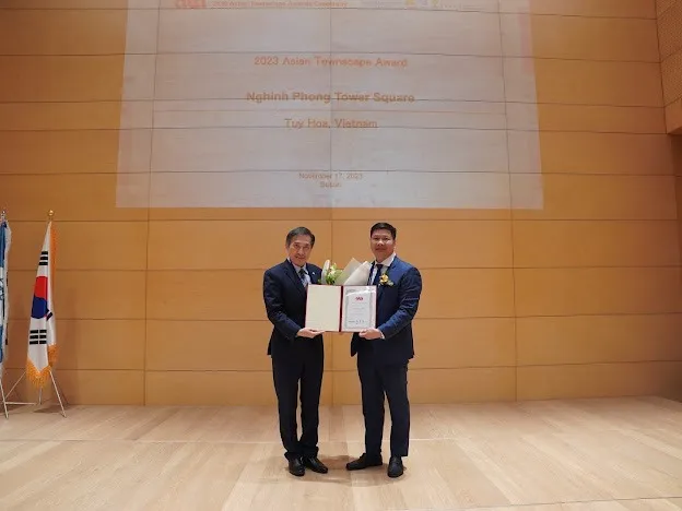 Tháp Nghinh Phong nhận giải Cảnh quan đô thị châu Á năm 2023, tại Hàn Quốc Tháp Nghinh Phong nhận giải Cảnh quan đô thị châu Á năm 2023, tại Hàn Quốc