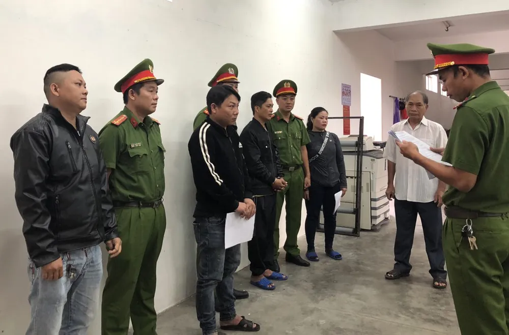 Các đối tượng bị khởi tố Các đối tượng bị khởi tố