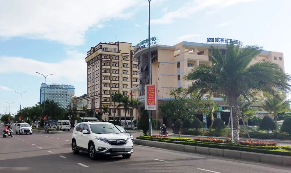 3 khách sạn ven biển mà Bình Định đặt vào diện di dời theo lộ trình để lấy không gian biển z5017072376691-b77792033d8ee8a672552eb121b498b2-4414.jpg