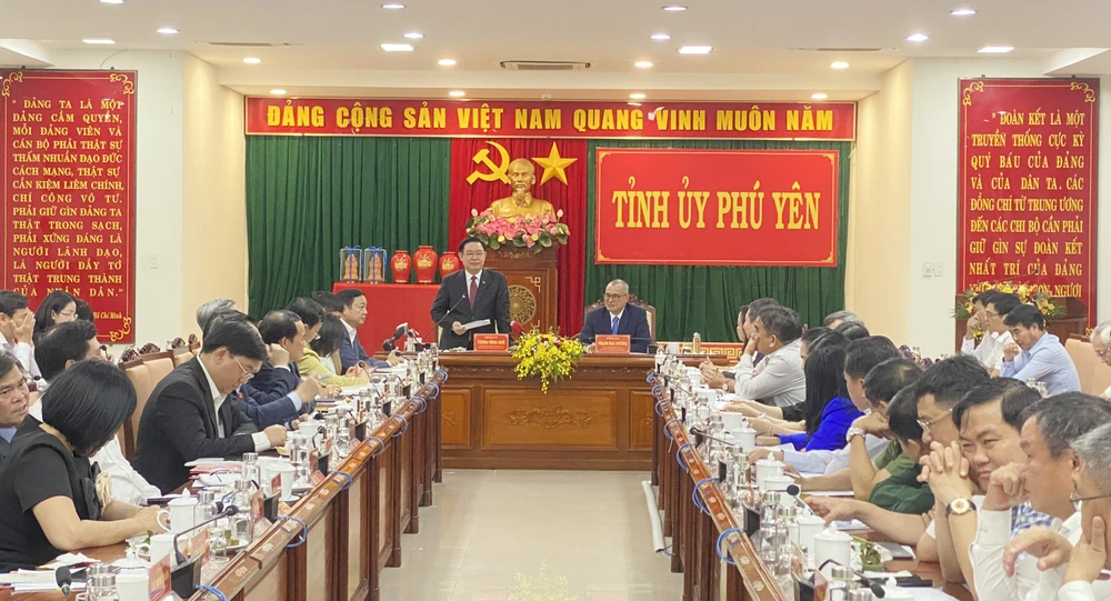 Chủ tịch Quốc hội phát biểu chỉ đạo tại cuộc làm việc z5210399719869-98d7433149f6585c9dee3f68c6adb67e-4722.jpg