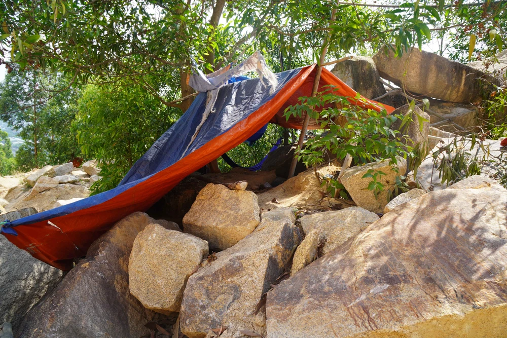 ជំរំបណ្តោះអាសន្ននៃ DSC06108.jpg