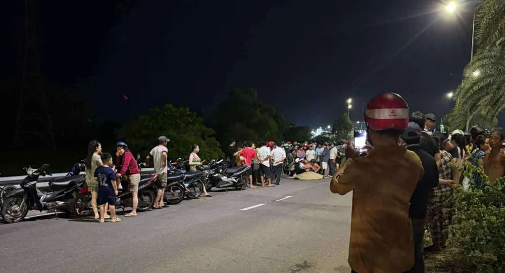 Hiện trường vụ tai nạn khiến Đại úy P.H.V. tử nạn z6799617913178_d9c72ee755378fecd7878a18e0ee3222.jpg