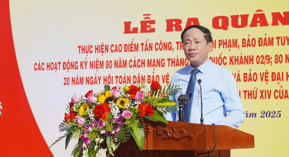 Chủ tịch UBND tỉnh Gia Lai Phạm Anh Tuấn có mặt, phát biểu tại lễ ra quân DSC01412.JPG