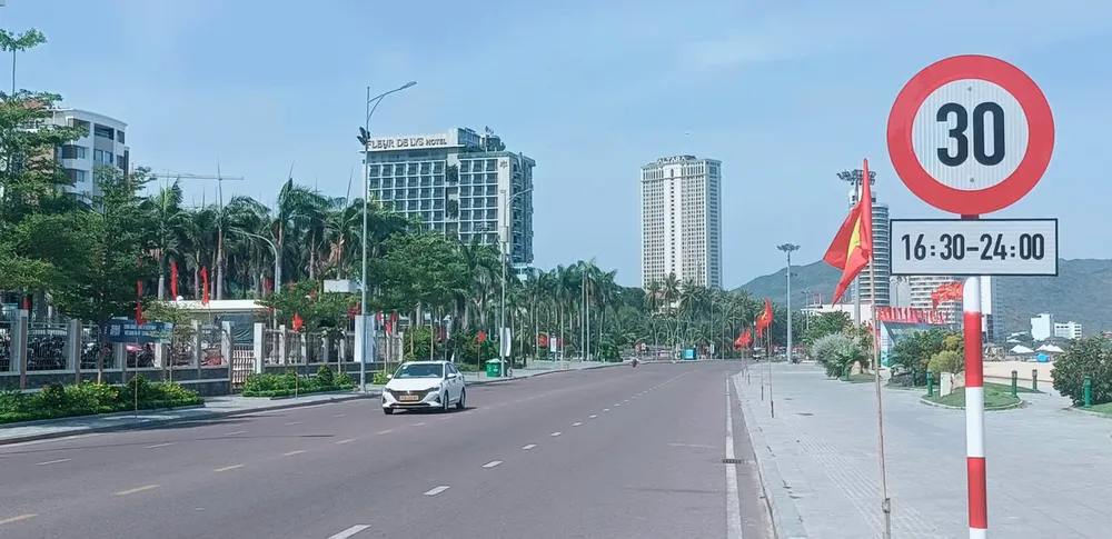 Sở Xây dựng tỉnh Gia Lai đã cập nhật, điều chỉnh lại thời gian hạn chế tốc độ 30km/giờ ở đường Xuân Diệu z6872602169687_3269648fdacd1d7a1077f367a03b0f8e.jpg
