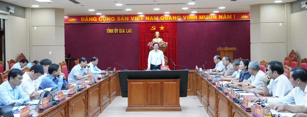 Ban Chỉ đạo các công trình trọng điểm quốc gia tỉnh Gia Lai họp, chỉ đạo đôn đốc công tác chuẩn bị 2 dự án trọng điểm Quốc gia. Ảnh: XUÂN HUYÊN DSC09314 (1).JPG