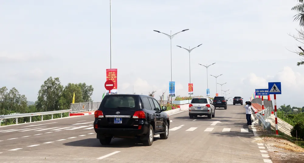 Lễ thông xe dự án đường Điện Biên Phủ nối dài đến Khu đô thị Diêm Vân 5.jpg